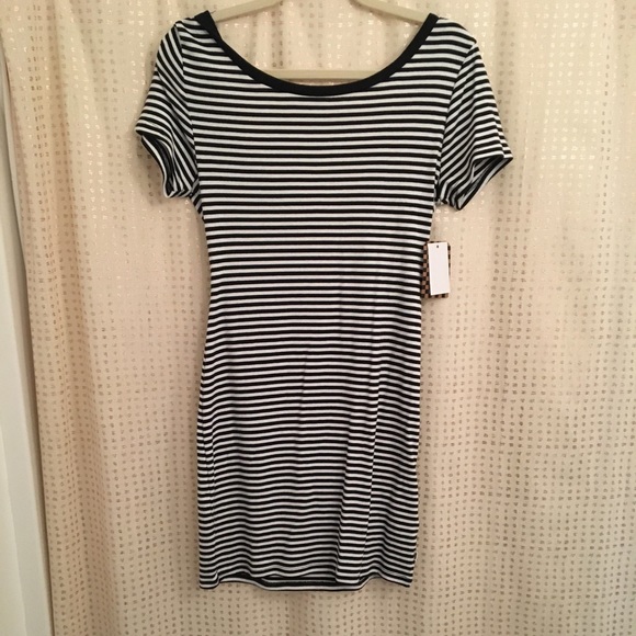 VANS BLACK AND WHITE STRIPED BRENTWOOD DRESS - Picture 3 of 5